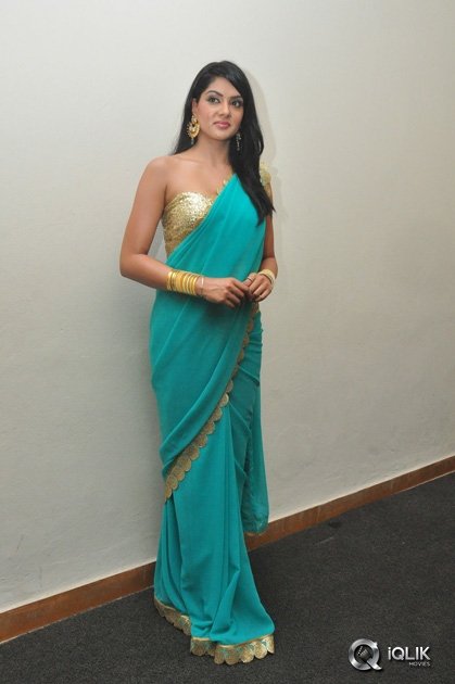 Sakshi-Chowdary-at-James-Bond-Movie-Audio-Launch